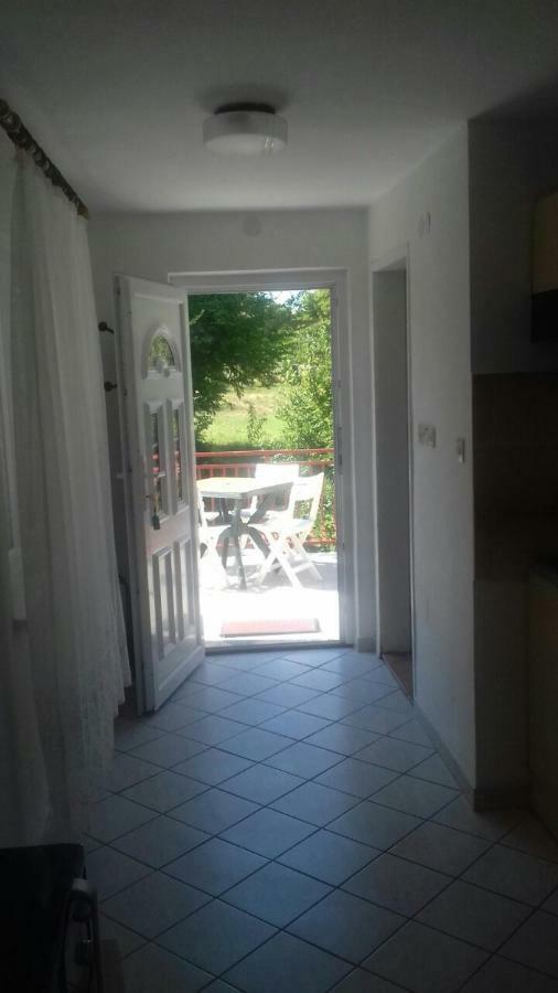 Apartmani Pejo Gostinjac Esterno foto